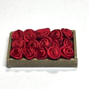 1:12 Artisian OOAK Miniature Flower Crate Red Roses Roses Dollhouse Decor